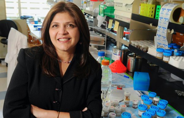 Pinku Mukherjee in her lab